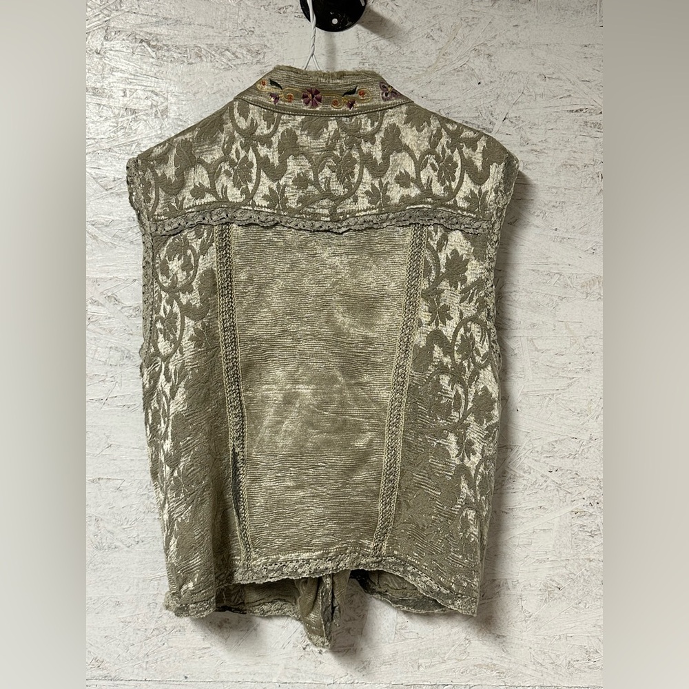Flashback Couture Embroidered Vest - Picture 2 of 9
